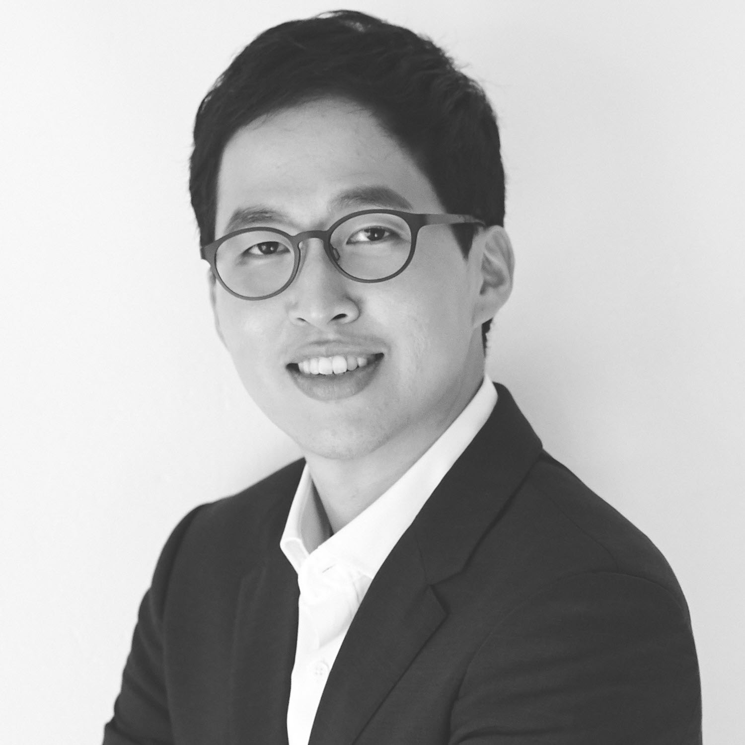 robert oh photo square