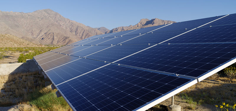 small desert solar array hubspot