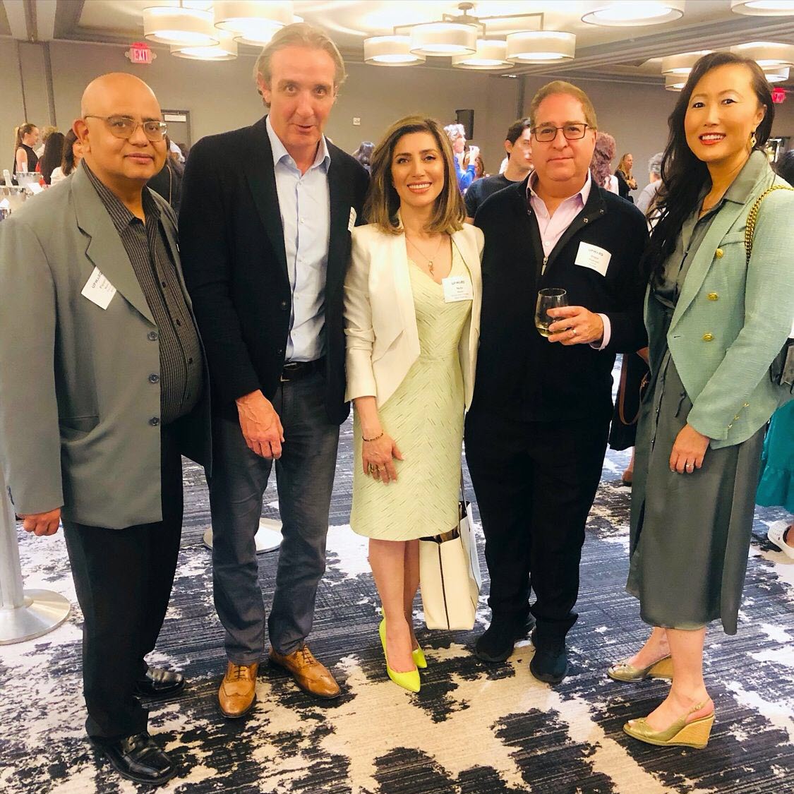 upward image hubspot